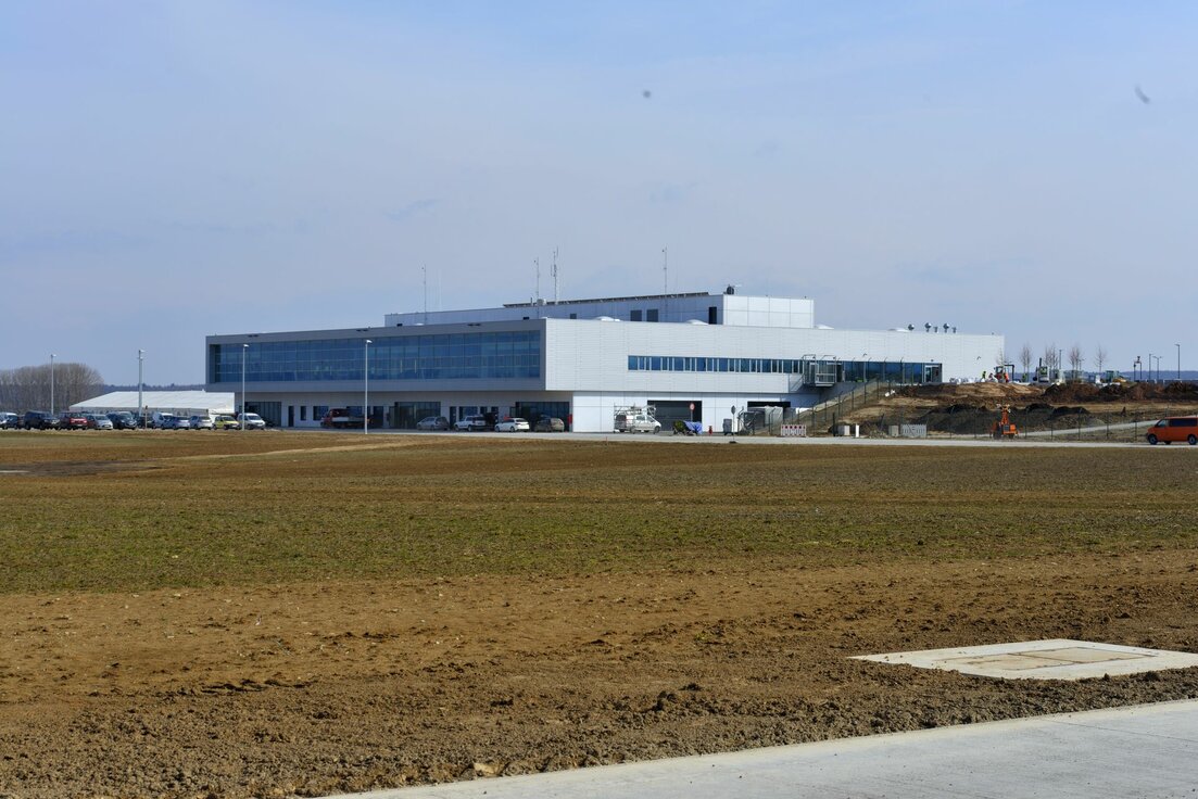 img_de_kassel_airport_4 img_de_kassel_airport_4