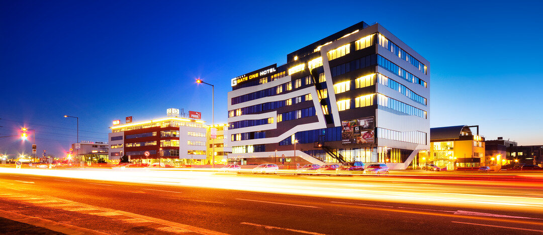 img_sk_gate_one_10 img_sk_gate_one_10