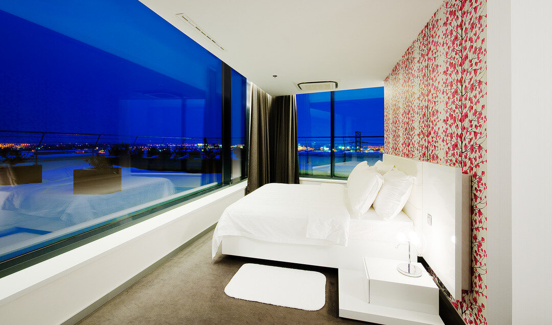 img_sk_gate_one_5 img_sk_gate_one_5