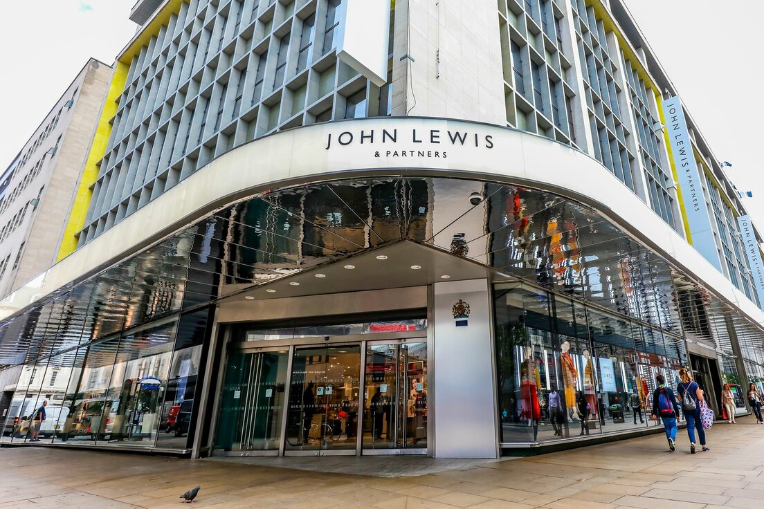 img_uk_jlewis_11 img_uk_jlewis_11