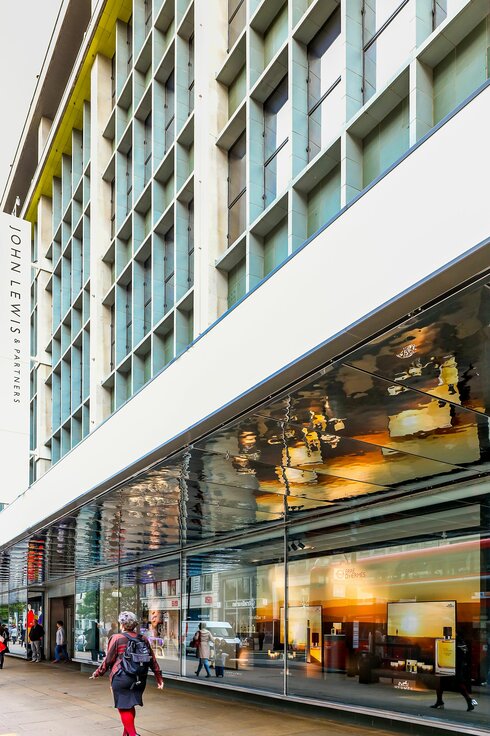 img_uk_jlewis_15 img_uk_jlewis_15