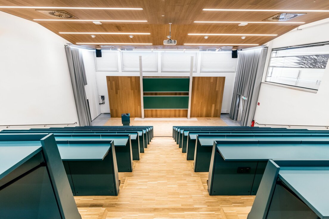 img_at_uni_klag_25 img_at_uni_klag_25