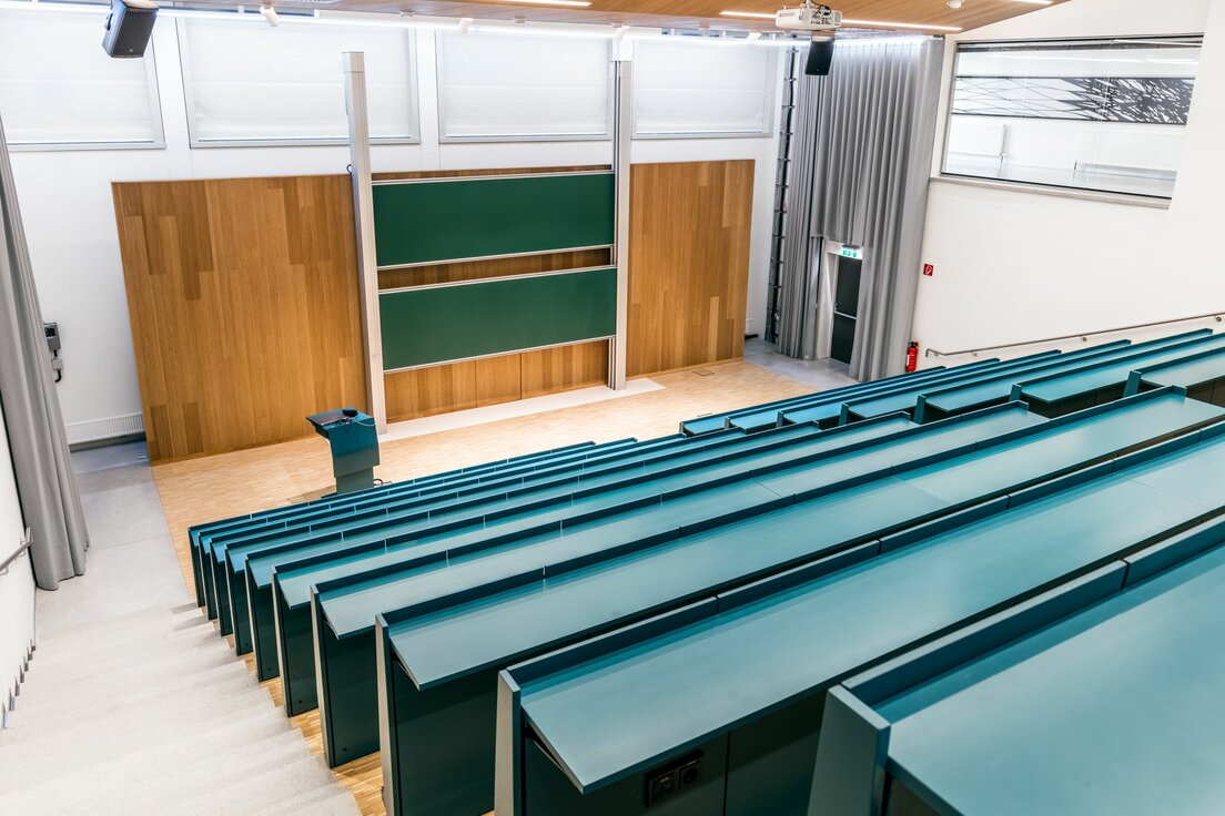 img_at_uni_klag_26 img_at_uni_klag_26