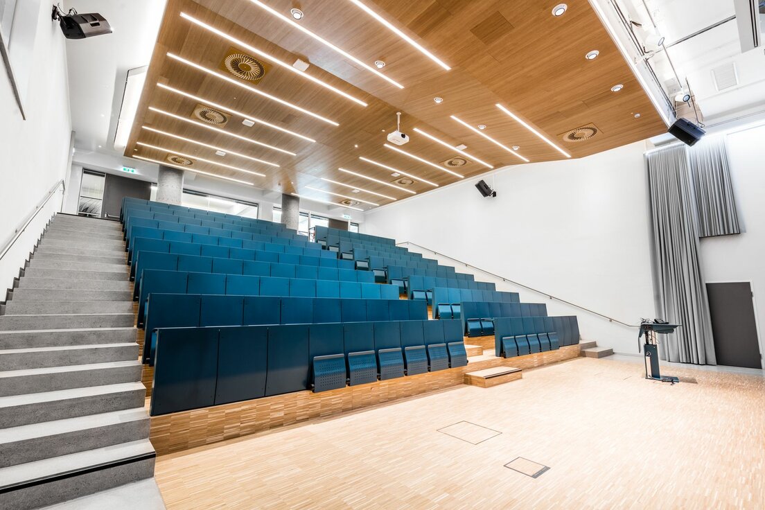 img_at_uni_klag_27 img_at_uni_klag_27