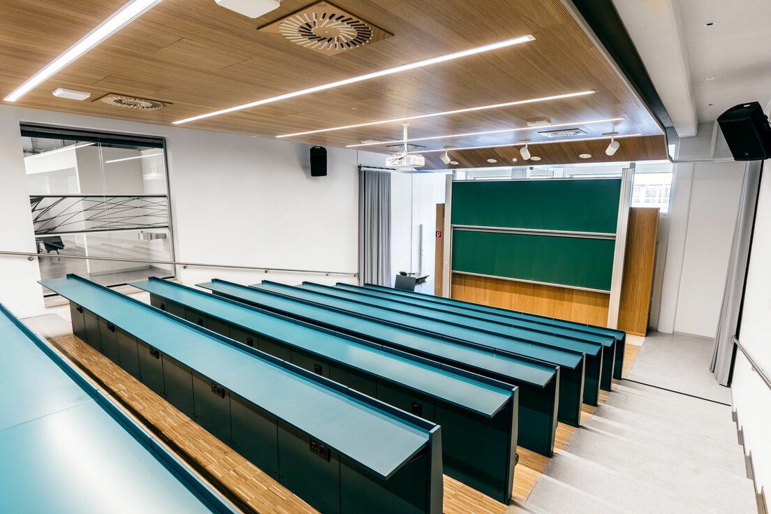 img_at_uni_klag_32 img_at_uni_klag_32