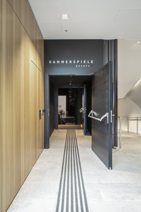 img_at_hdm_1 img_at_hdm_1