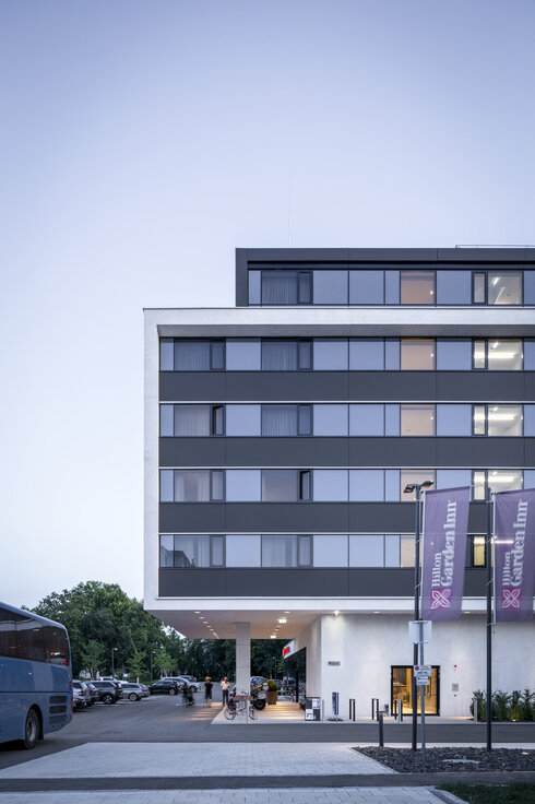 img_at_hn_gi_wn_3 img_at_hn_gi_wn_3