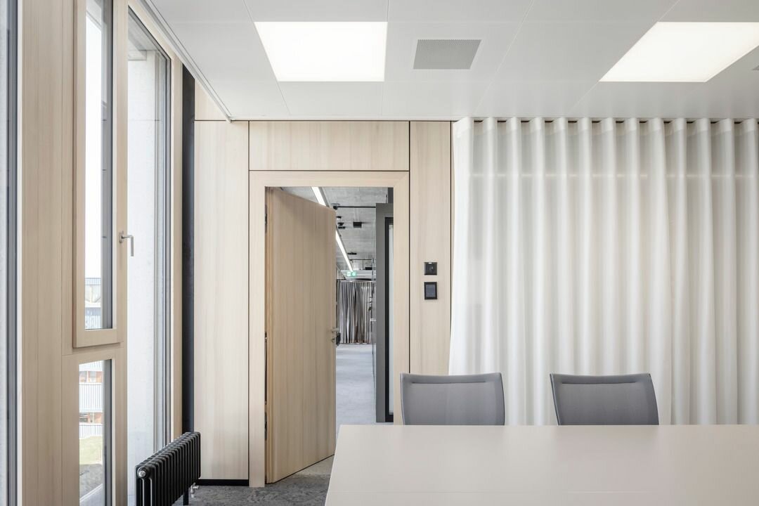 img_ch_westoffice_11 img_ch_westoffice_11