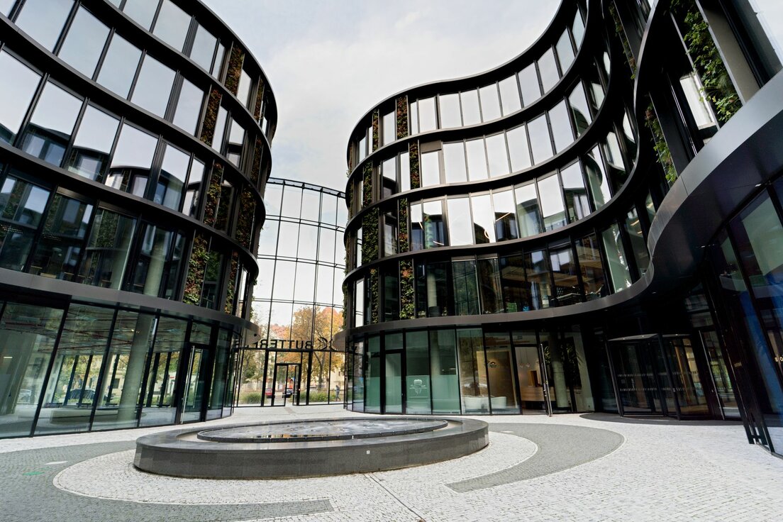 img_cze_afi_butterfly_3 img_cze_afi_butterfly_3