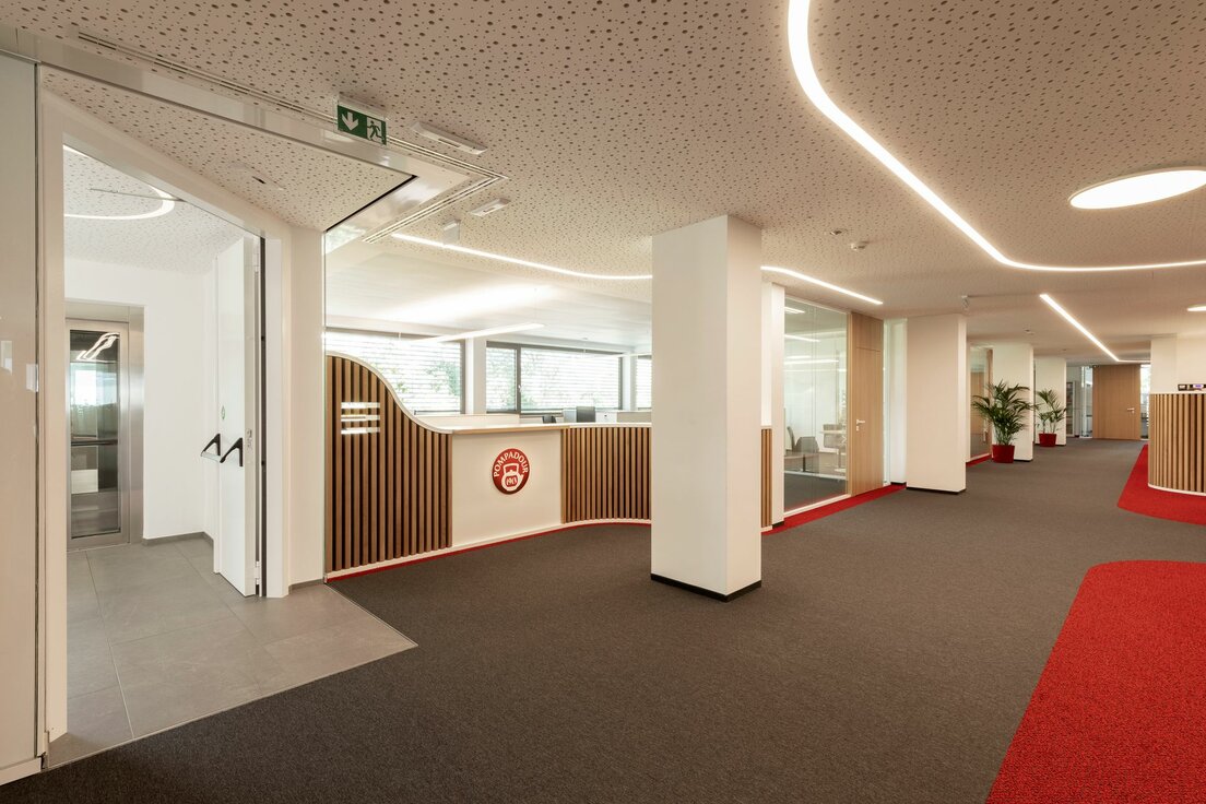 img_it_pompadour_7 img_it_pompadour_7