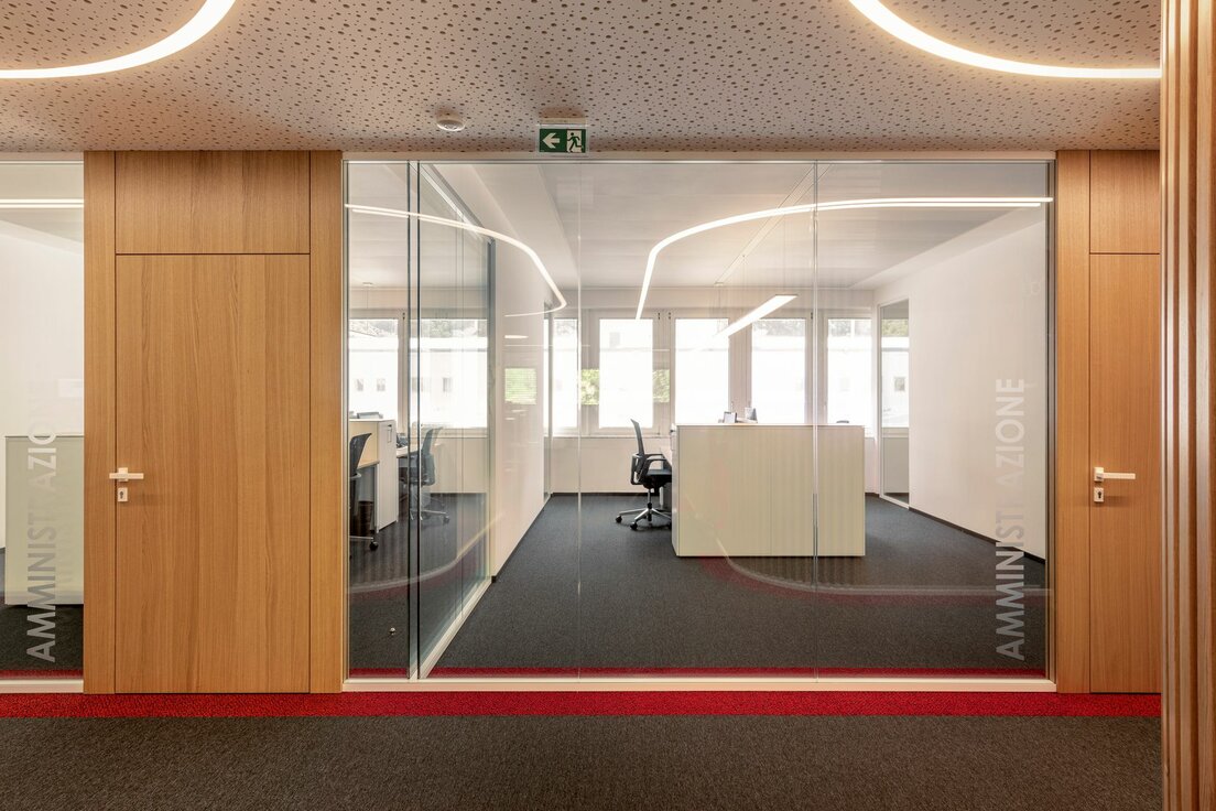 img_it_pompadour_8 img_it_pompadour_8