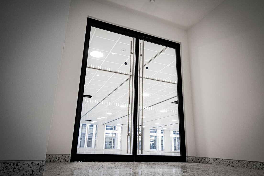 img_uk_garrard_4 img_uk_garrard_4