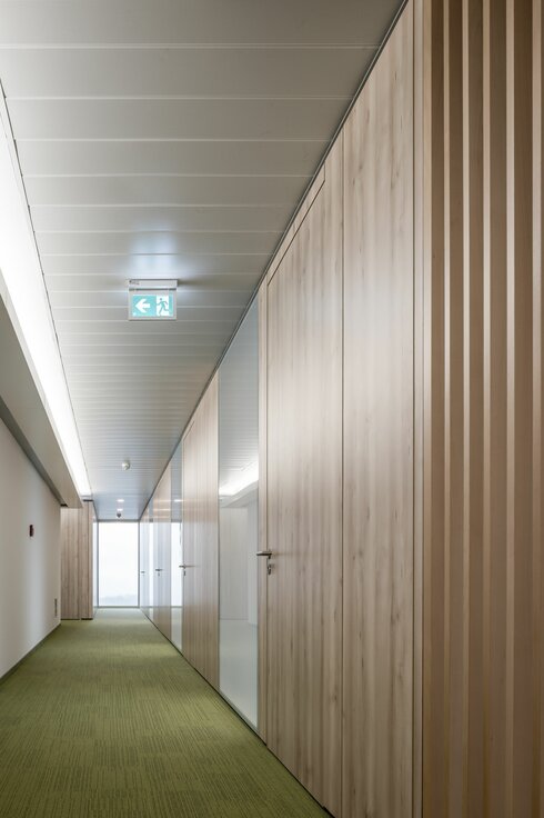 img_lx_tour_b_13 img_lx_tour_b_13