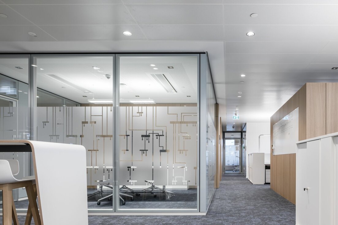 img_lx_creos_33 img_lx_creos_33