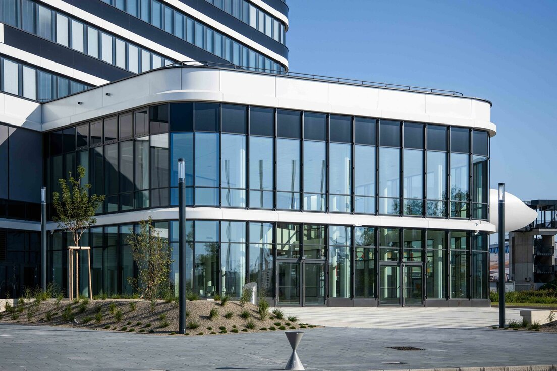 img-at-vienna airport office park 4-04 img-at-vienna airport office park 4-04