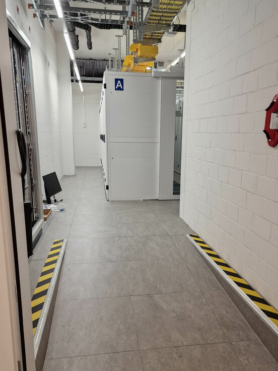 © © www.Lindner-Group.com © © www.Lindner-Group.com