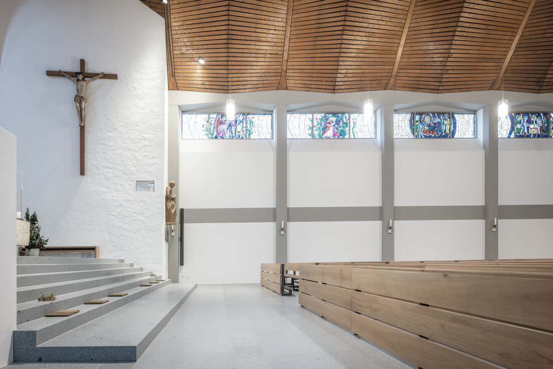 © © www.Lindner-Group.com © © www.Lindner-Group.com