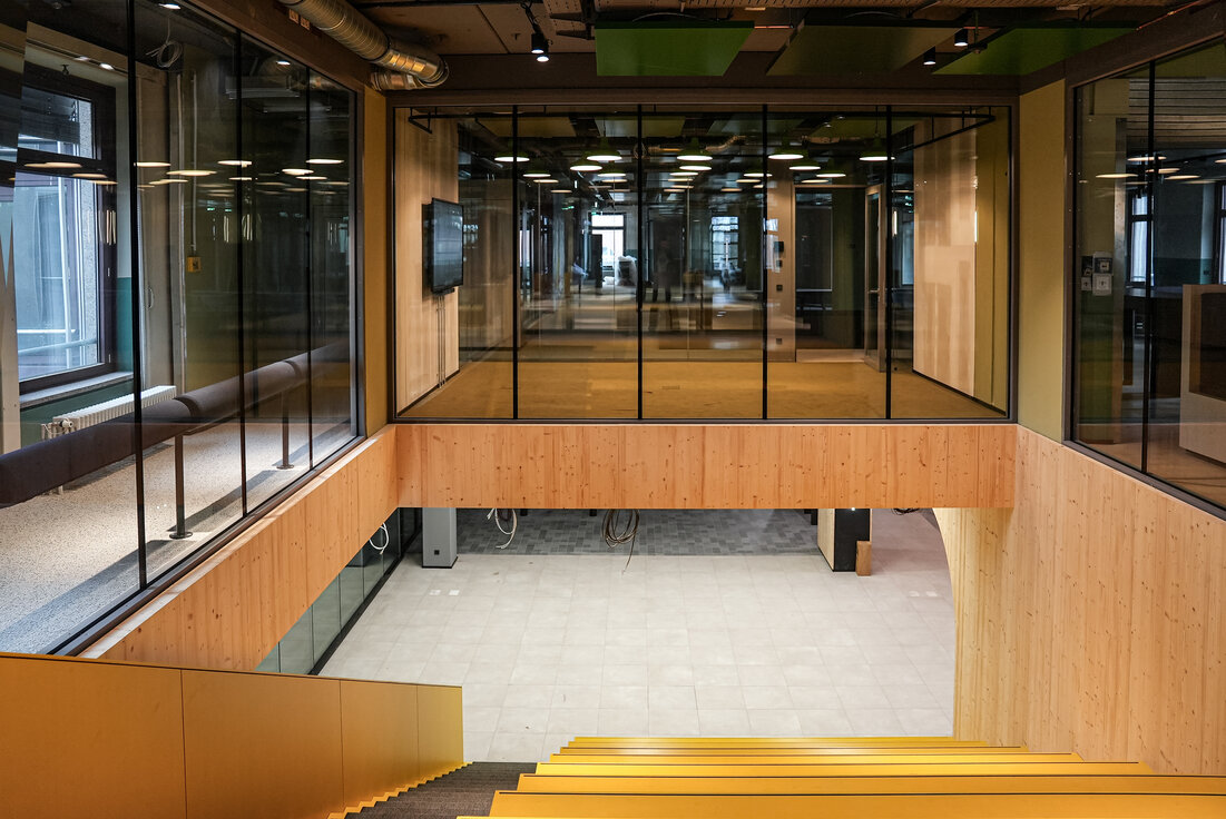 © © www.Lindner-Group.com © © www.Lindner-Group.com