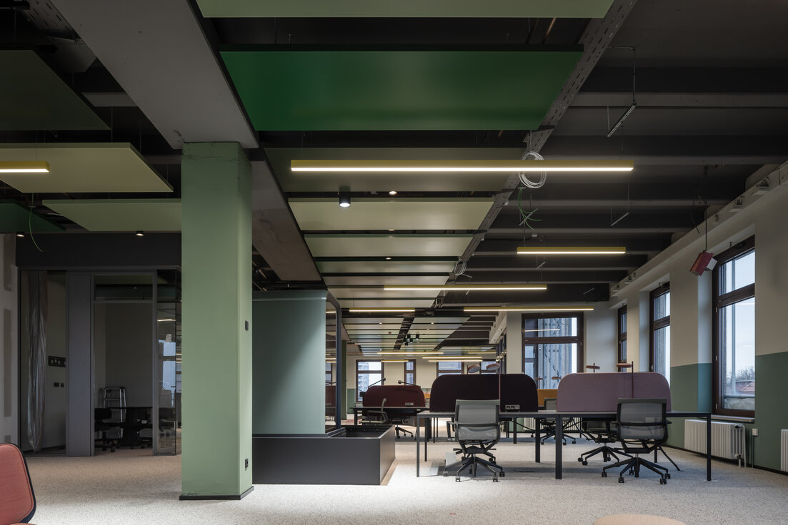 © © www.Lindner-Group.com © © www.Lindner-Group.com