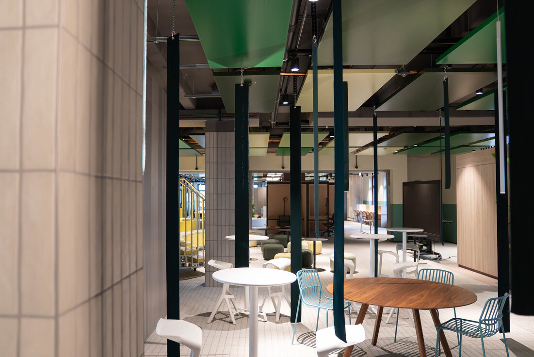 © © www.Lindner-Group.com © © www.Lindner-Group.com