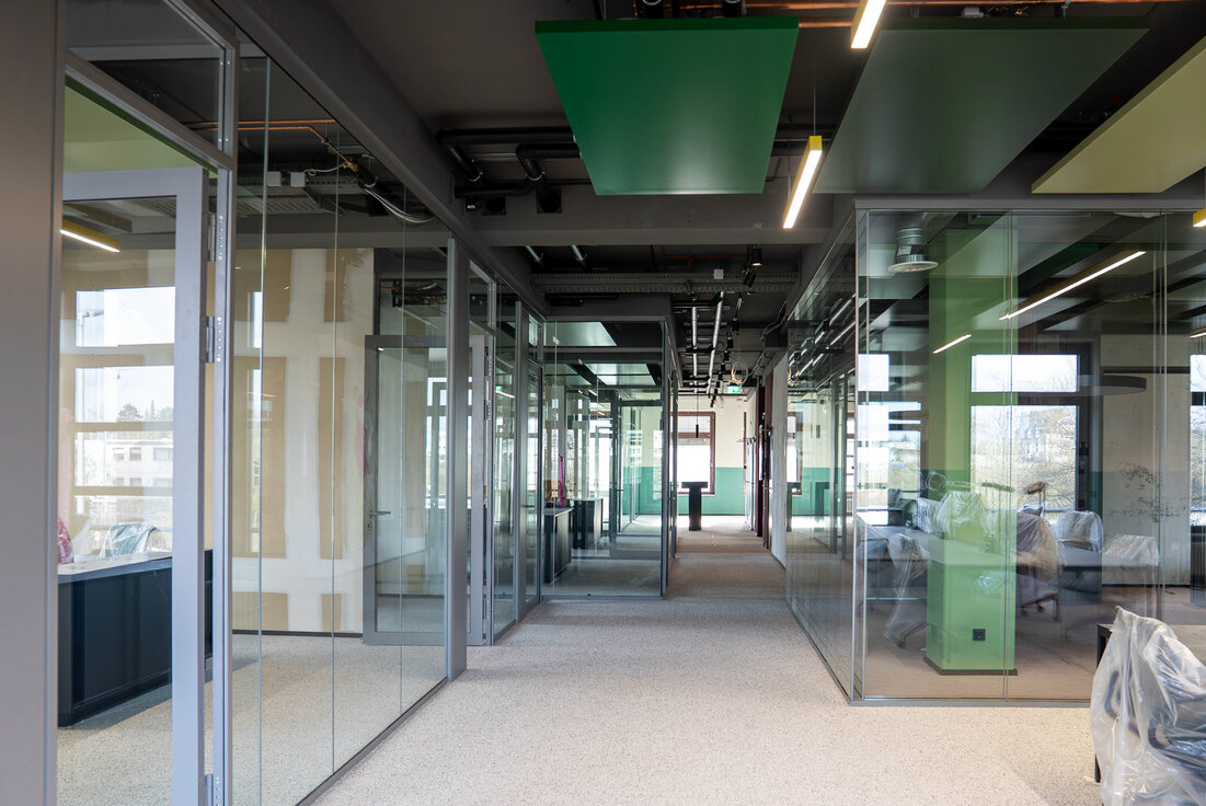 © © www.Lindner-Group.com © © www.Lindner-Group.com