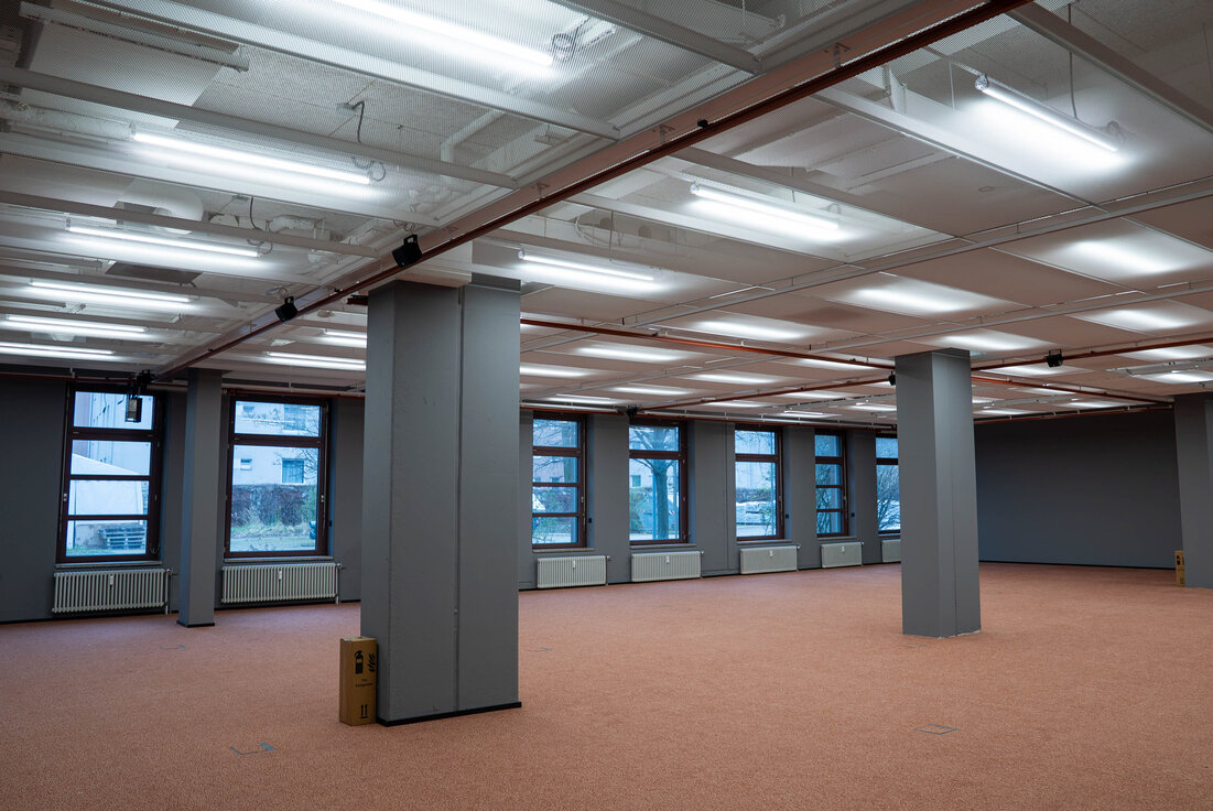 © © www.Lindner-Group.com © © www.Lindner-Group.com