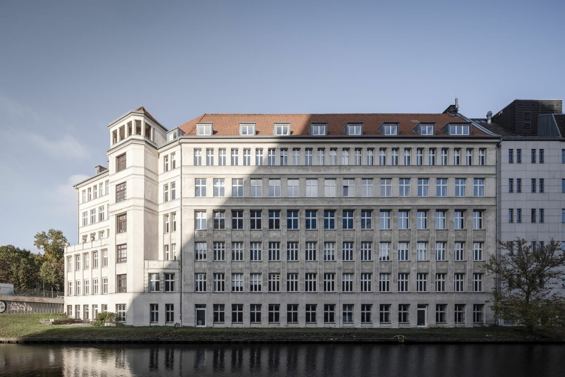 img-de-kuehne+nagel-sonnenallee-01 img-de-kuehne+nagel-sonnenallee-01