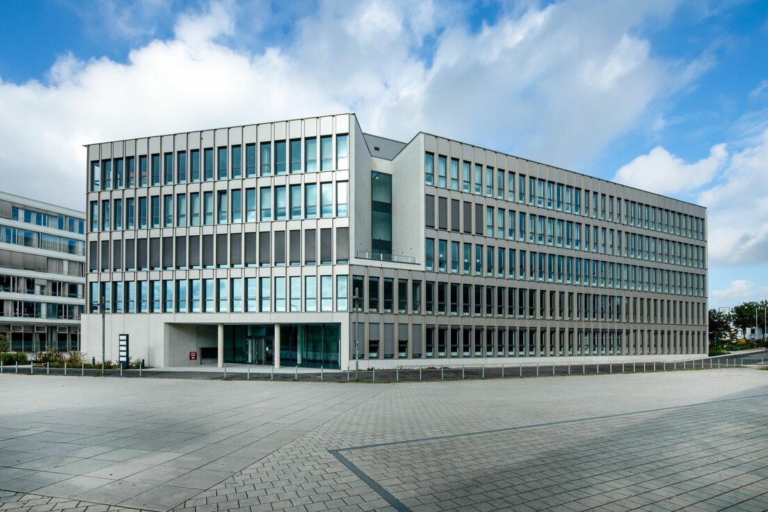 img-de-ms4-torhaus-expopark-hannover-01 img-de-ms4-torhaus-expopark-hannover-01