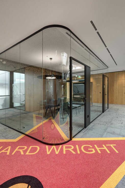 img_DE_Musikhaus-Thomann--(48) img_DE_Musikhaus-Thomann--(48)