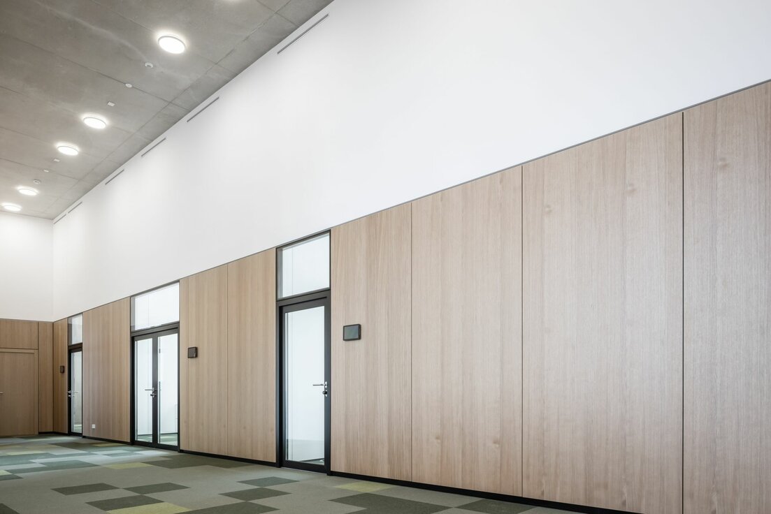 img-lux-pole-d-echange-serra-7 img-lux-pole-d-echange-serra-7