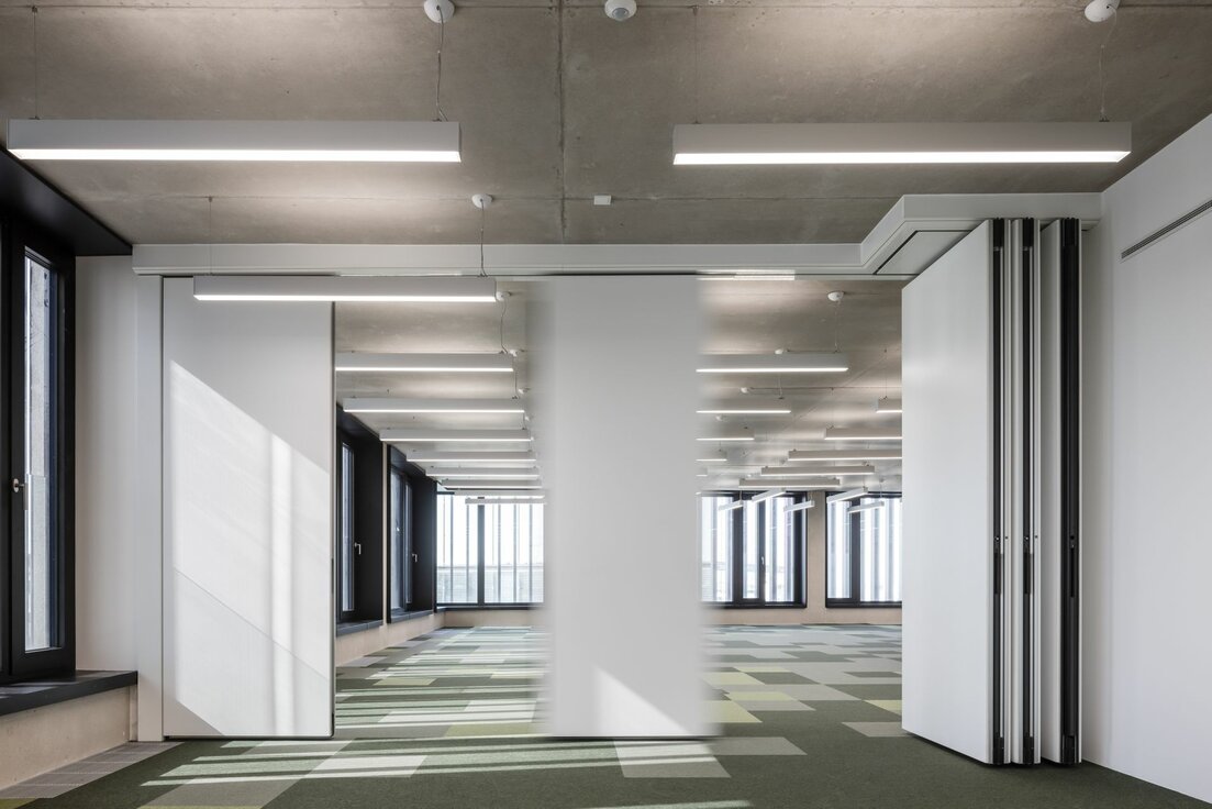 img-lux-pole-d-echange-serra-14 img-lux-pole-d-echange-serra-14