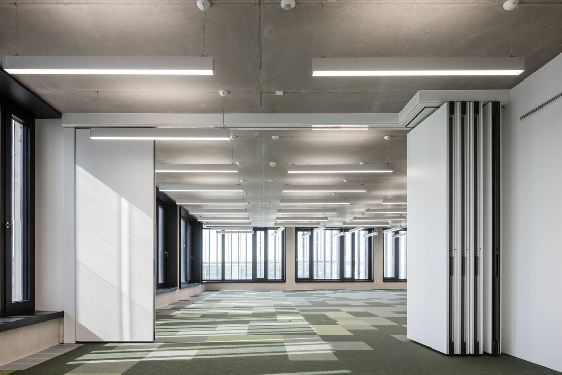 img-lux-pole-d-echange-serra-15 img-lux-pole-d-echange-serra-15