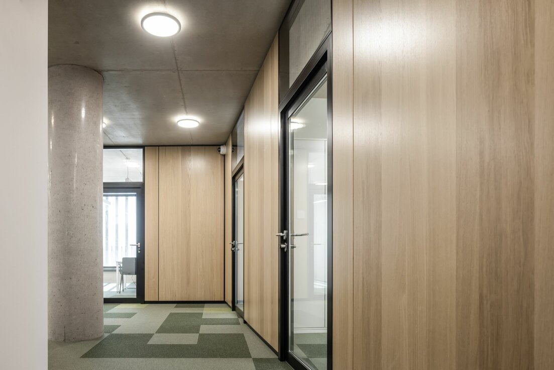 img-lux-pole-d-echange-serra-24 img-lux-pole-d-echange-serra-24