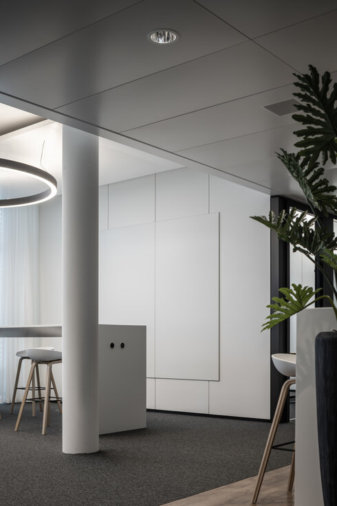 © © www.Lindner-Group.com © © www.Lindner-Group.com