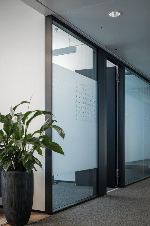 © © www.Lindner-Group.com © © www.Lindner-Group.com