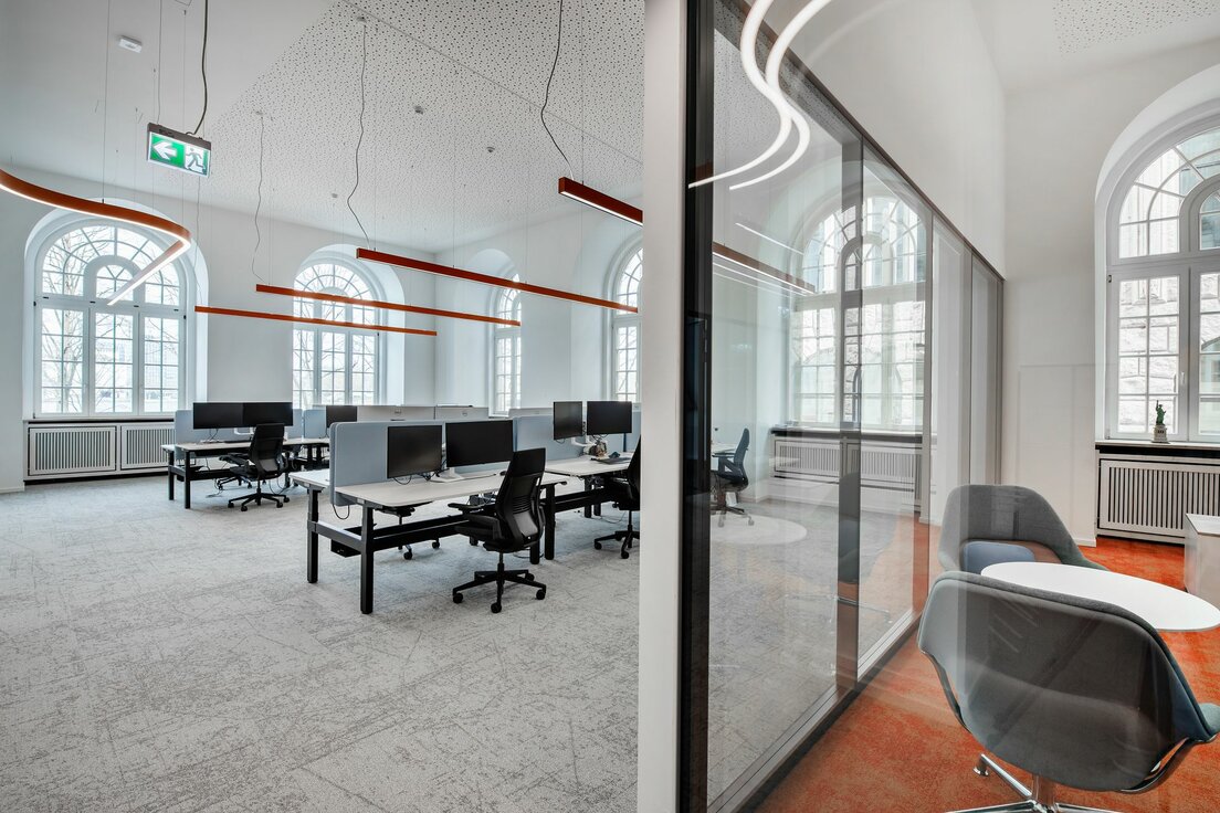 img-de-hapag-lloyd-ballindamm-hamburg-03 img-de-hapag-lloyd-ballindamm-hamburg-03