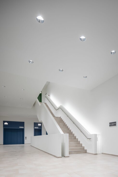 img-de-JGU-Mainz-CFP2-41 img-de-JGU-Mainz-CFP2-41