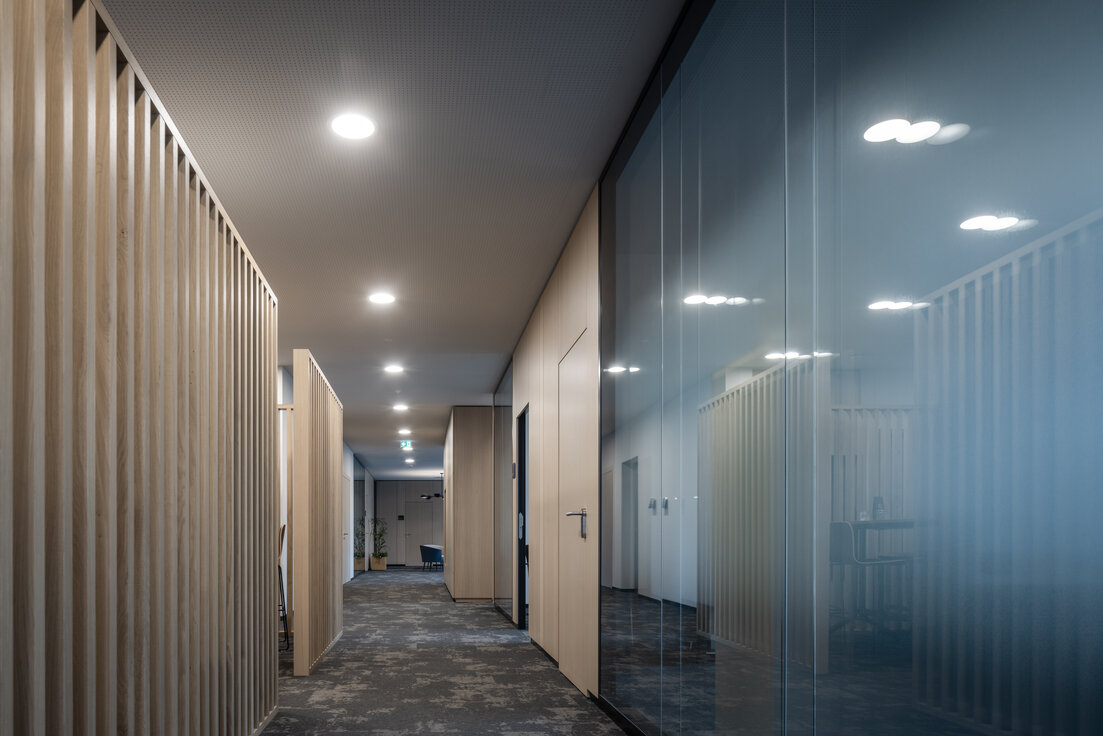 © © www.Lindner-Group.com © © www.Lindner-Group.com