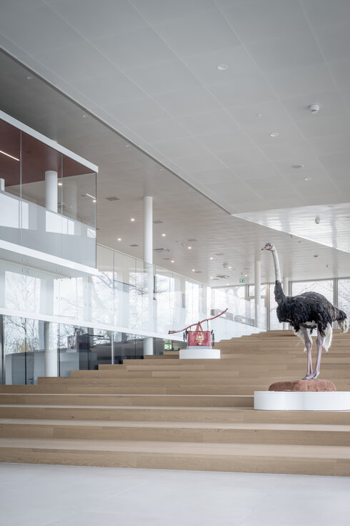 © © www.Lindner-Group.com © © www.Lindner-Group.com