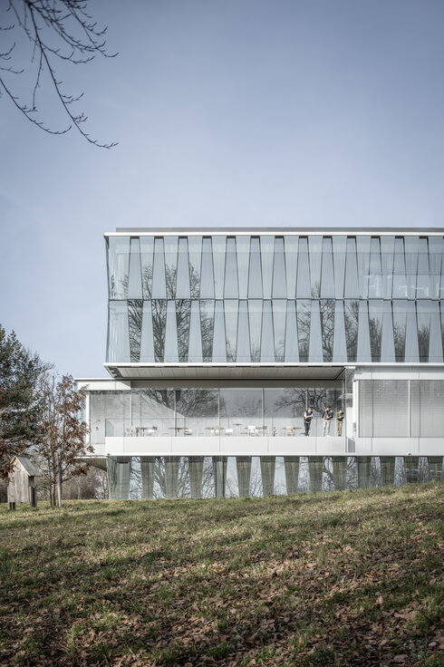 © © www.Lindner-Group.com © © www.Lindner-Group.com