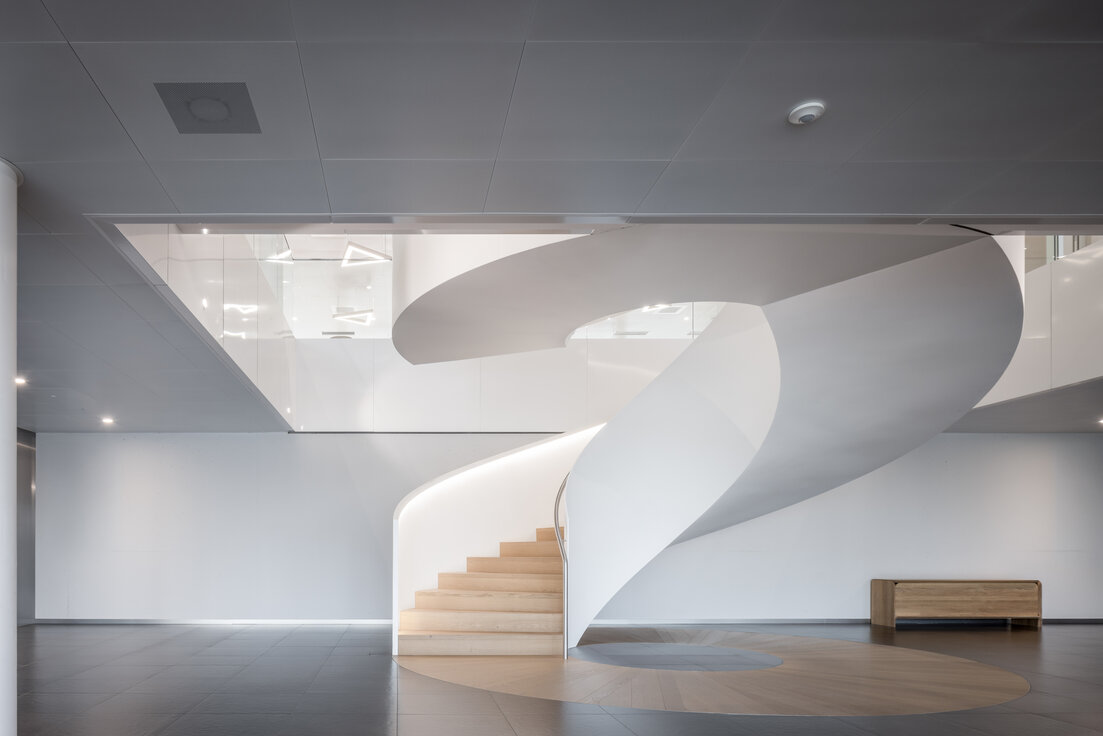 © © www.Lindner-Group.com © © www.Lindner-Group.com