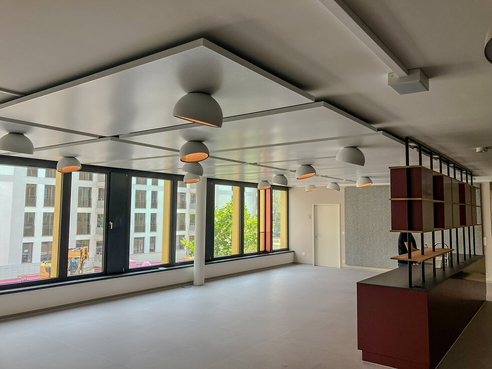 © © www.Lindner-Group.com © © www.Lindner-Group.com