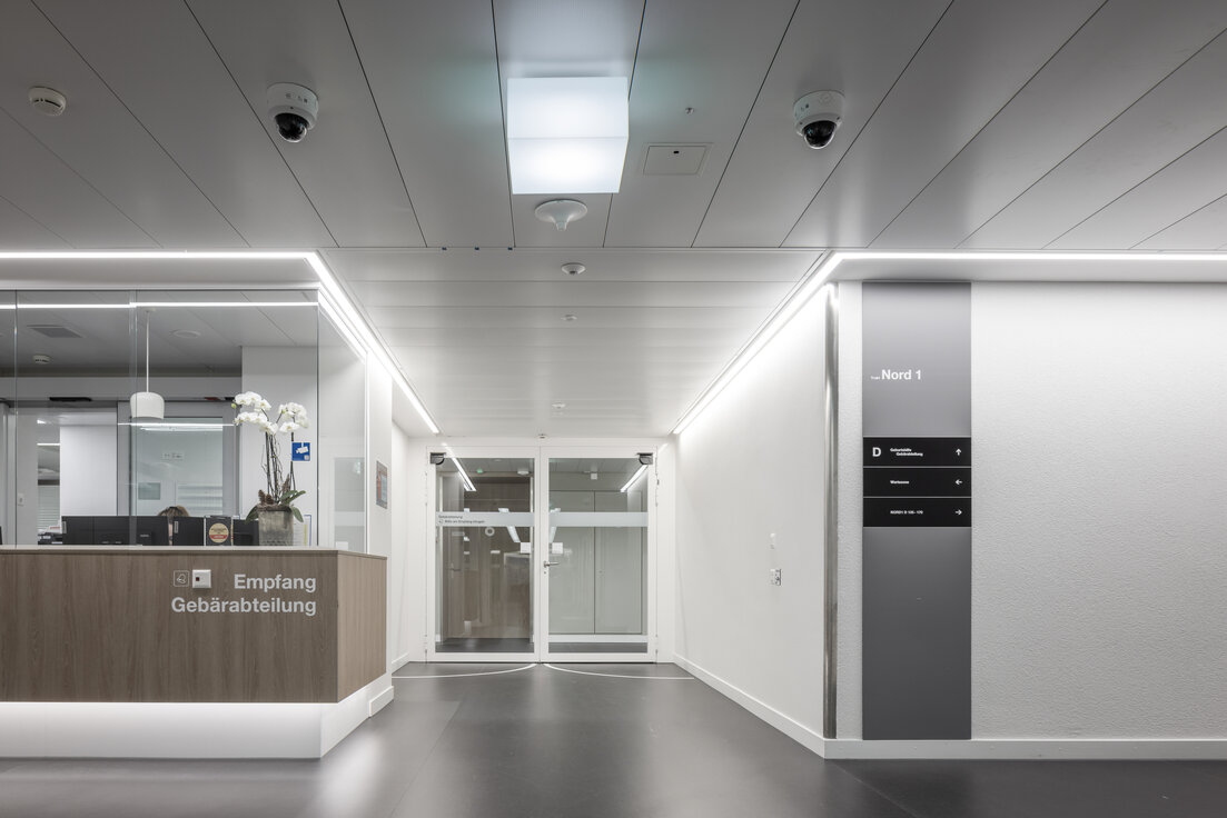 © © www.Lindner-Group.com © © www.Lindner-Group.com