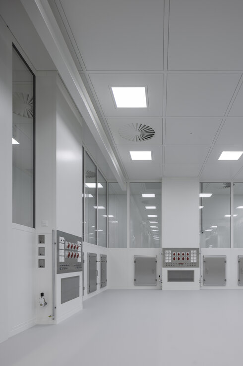 © © www.Lindner-Group.com © © www.Lindner-Group.com