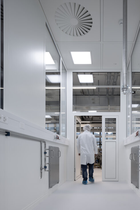 © © www.Lindner-Group.com © © www.Lindner-Group.com