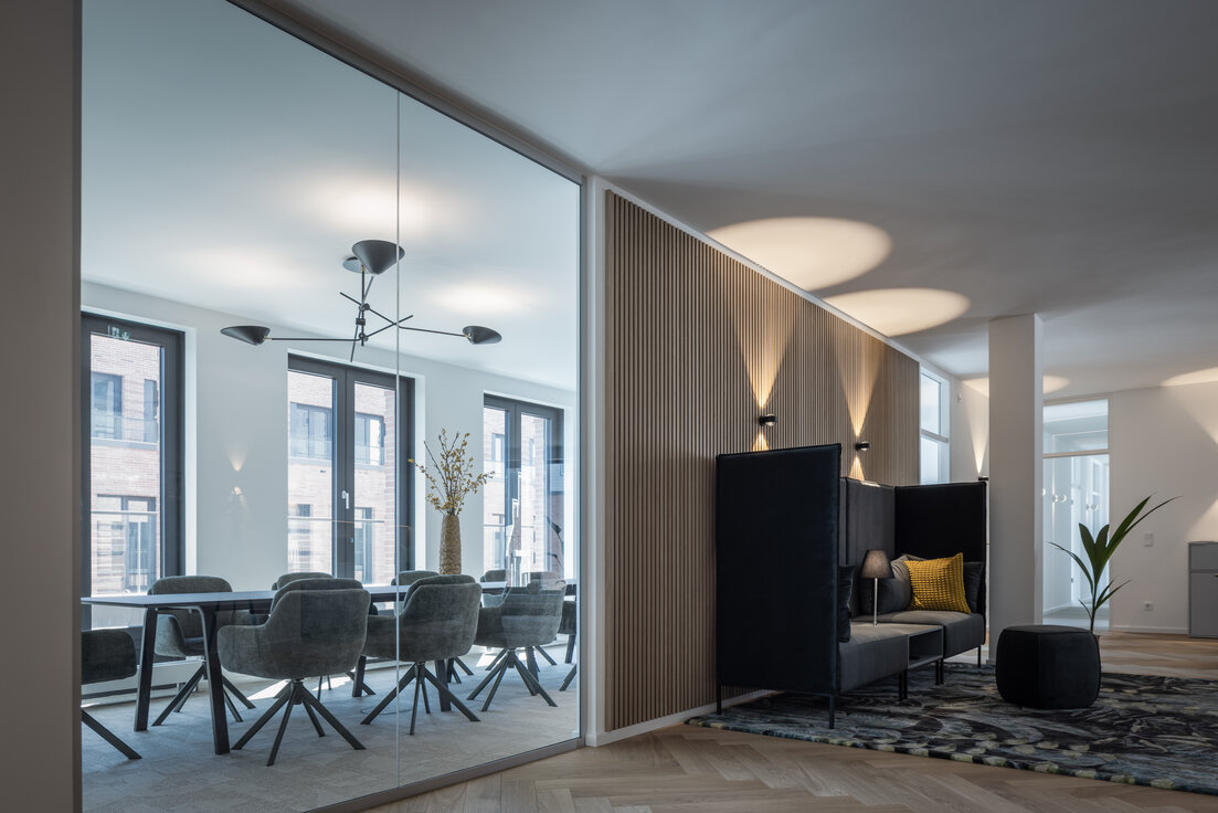 © © www.Lindner-Group.com © © www.Lindner-Group.com