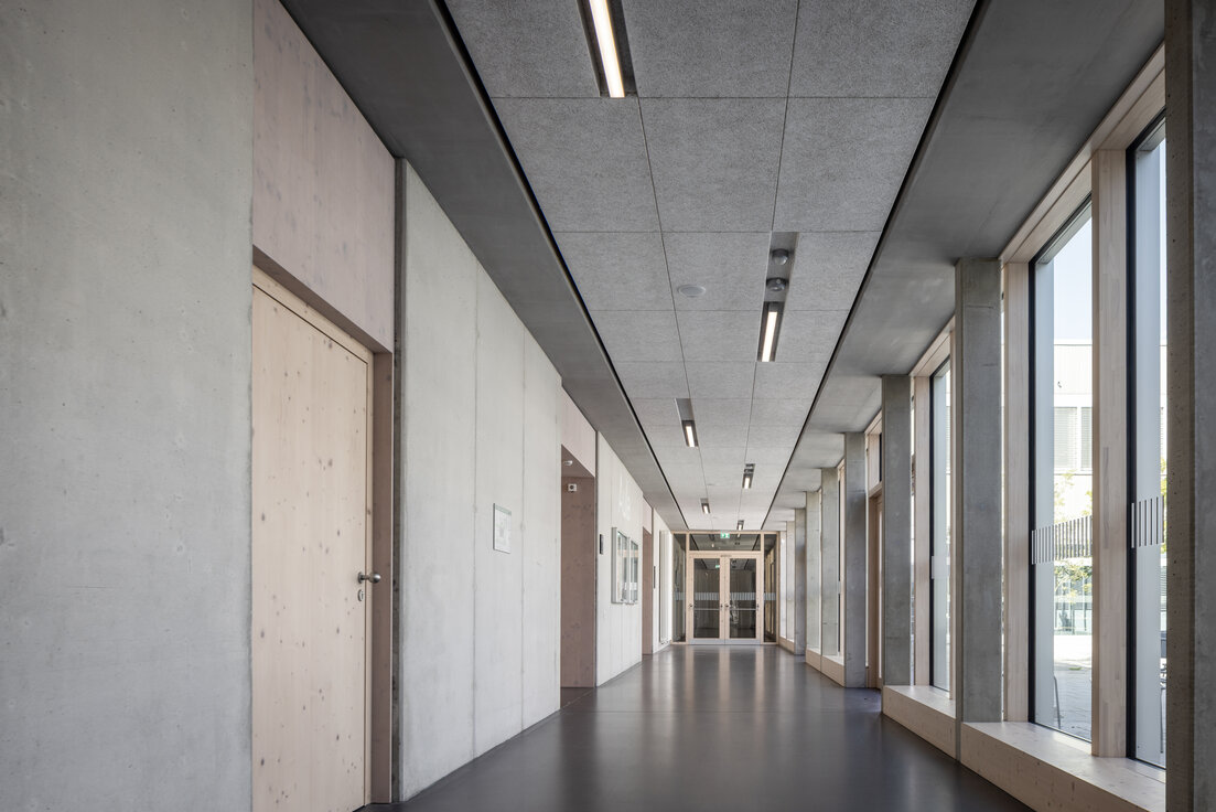 © © www.Lindner-Group.com © © www.Lindner-Group.com