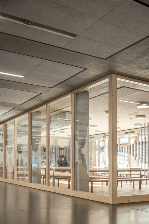 © © www.Lindner-Group.com © © www.Lindner-Group.com