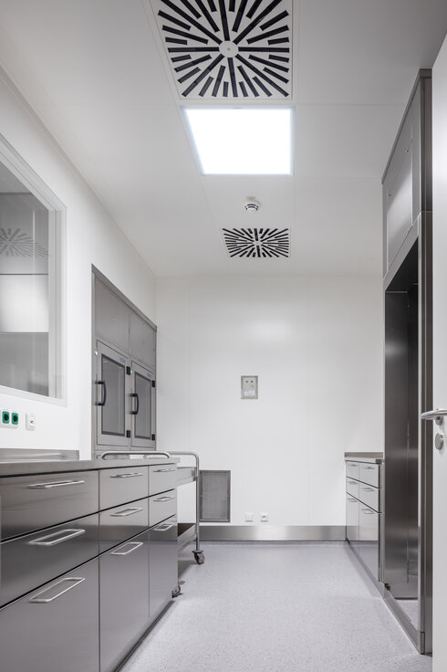 © © www.Lindner-Group.com © © www.Lindner-Group.com