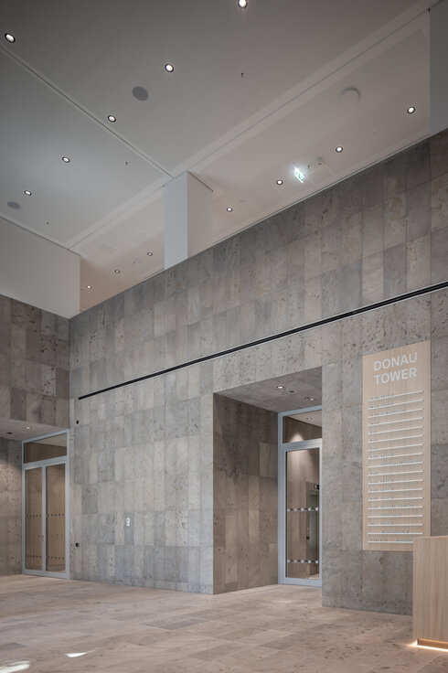 © © www.Lindner-Group.com © © www.Lindner-Group.com